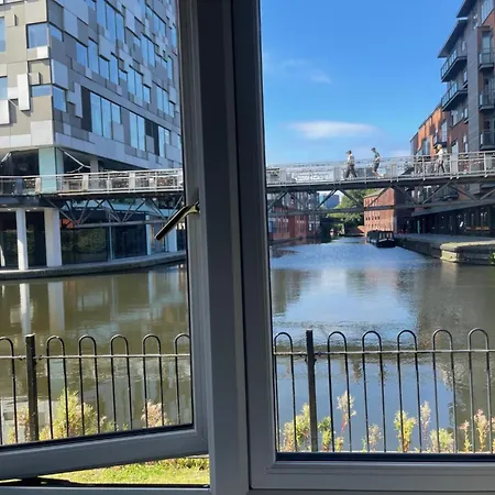 Birmingham Central Canal Side Living Exterior photo