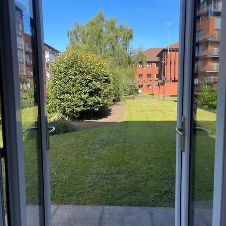 Birmingham Central Canal Side Living Exterior photo