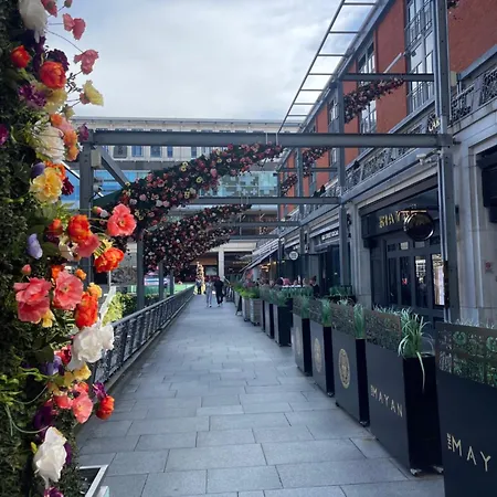 Birmingham Central Canal Side Living Exterior photo