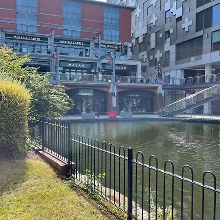 Birmingham Central Canal Side Living Exterior photo
